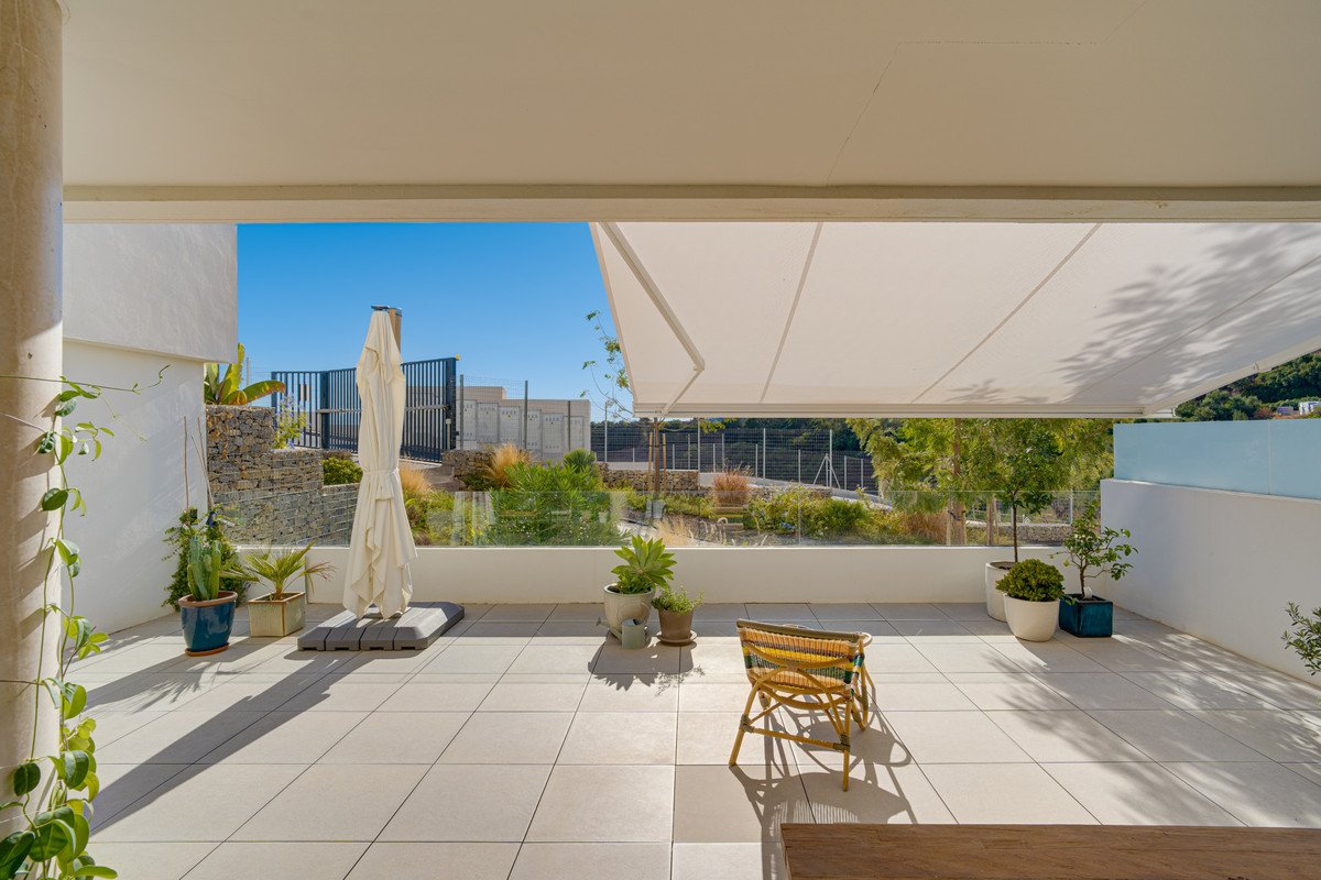 2 Bed Ground Floor Apartment in Altos de los Monteros