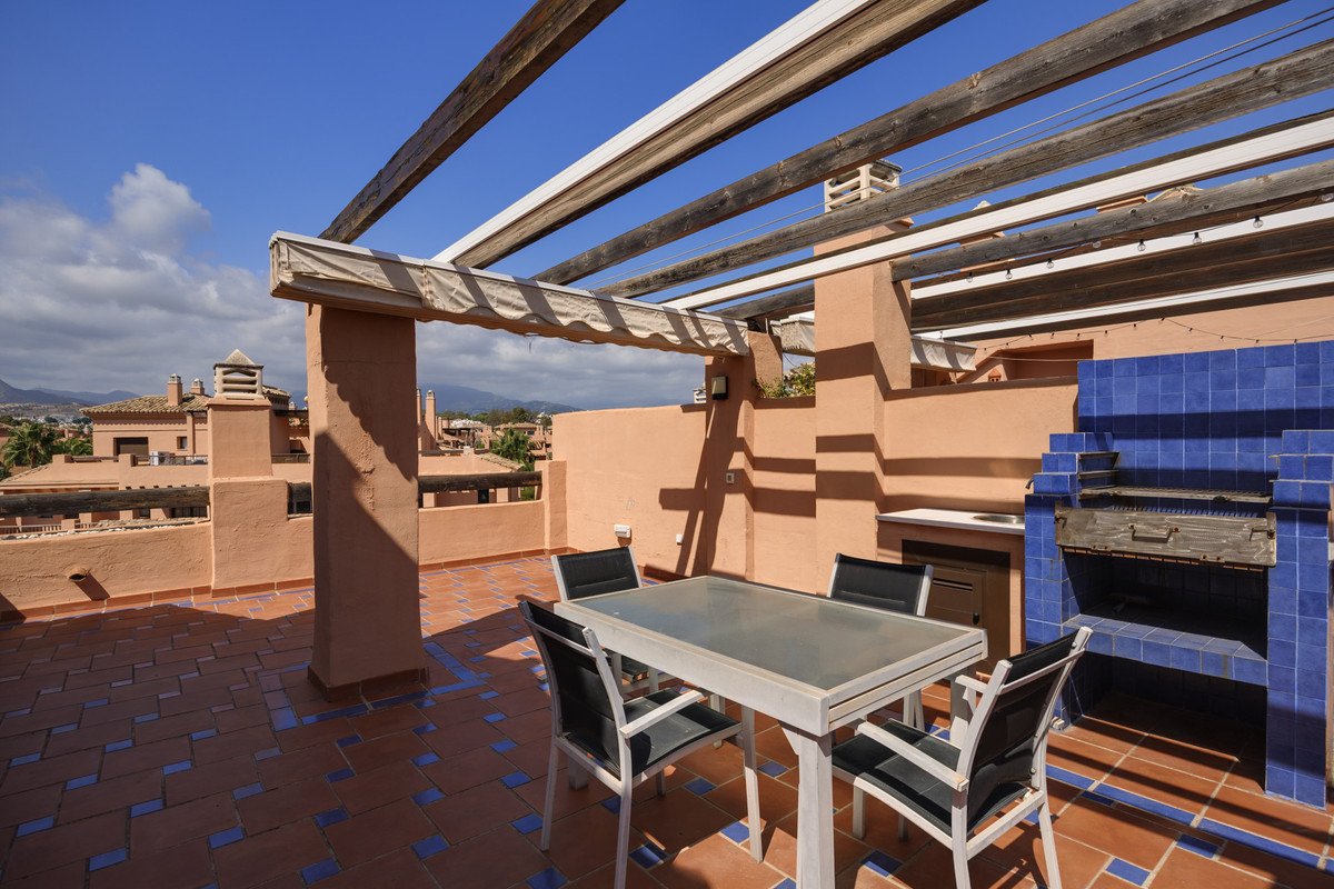 5 Bed Penthouse Duplex in Estepona