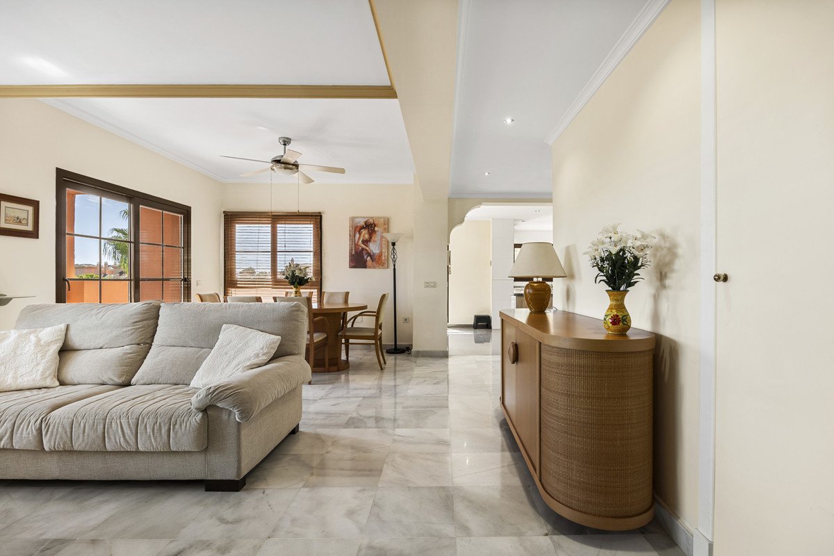 5 Bed Penthouse Duplex in Estepona