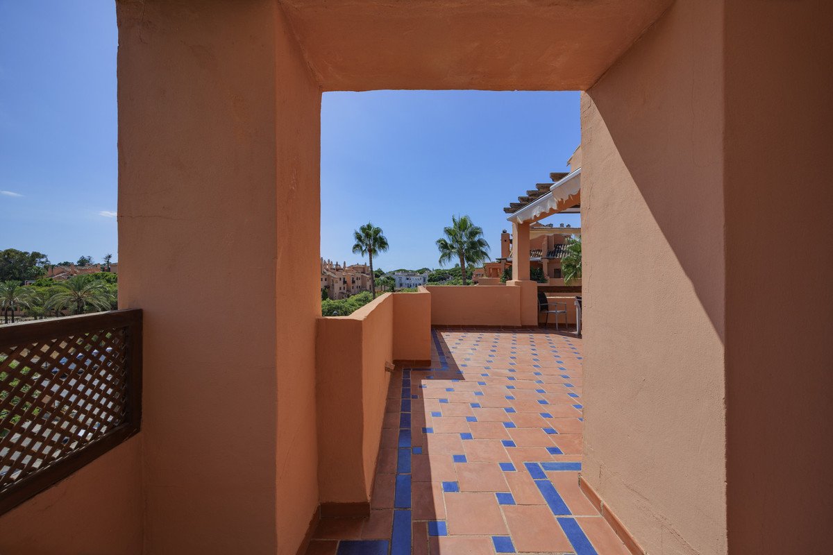 5 Bed Penthouse Duplex in Estepona