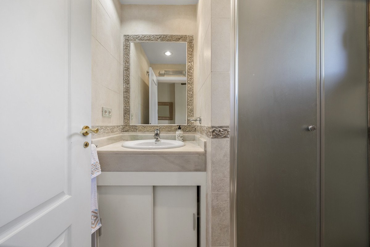 5 Bed Penthouse Duplex in Estepona