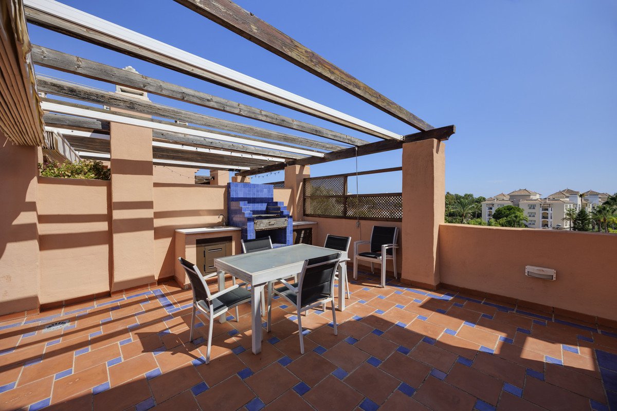 5 Bed Penthouse Duplex in Estepona