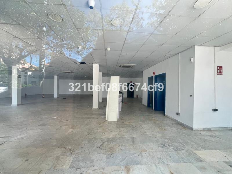 Commercial Premises in Estepona