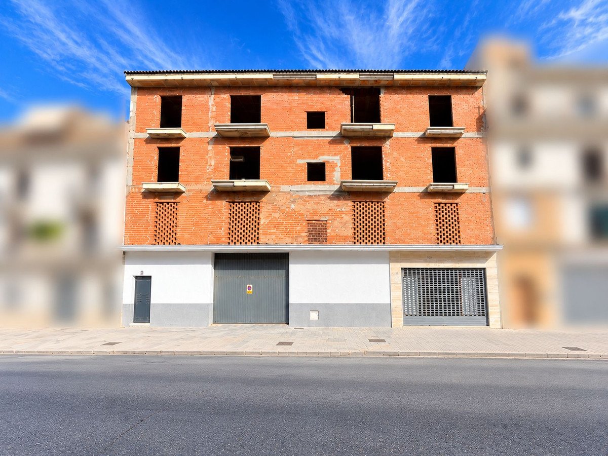 8 Bed Commercial Premises in Alhaurín el Grande