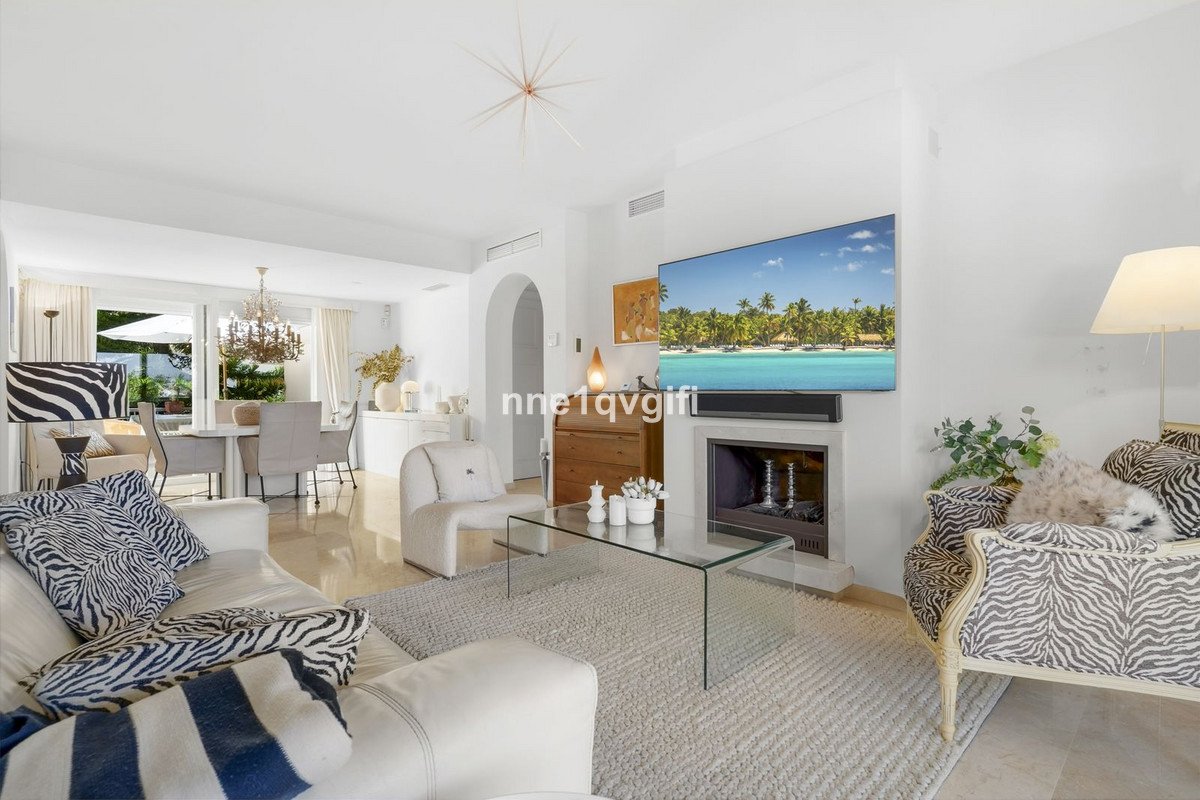 2 Bed Penthouse Duplex in Cabopino