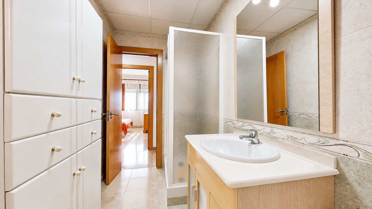 7 Bed Detached Villa in Benalmadena