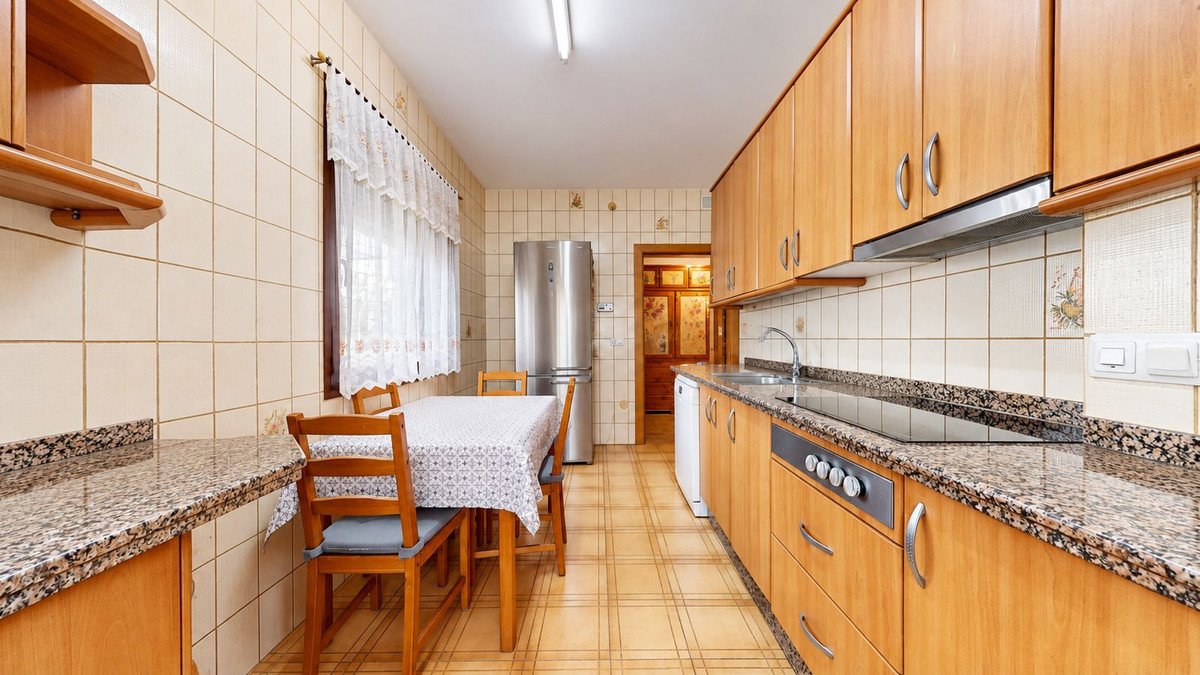 7 Bed Detached Villa in Benalmadena