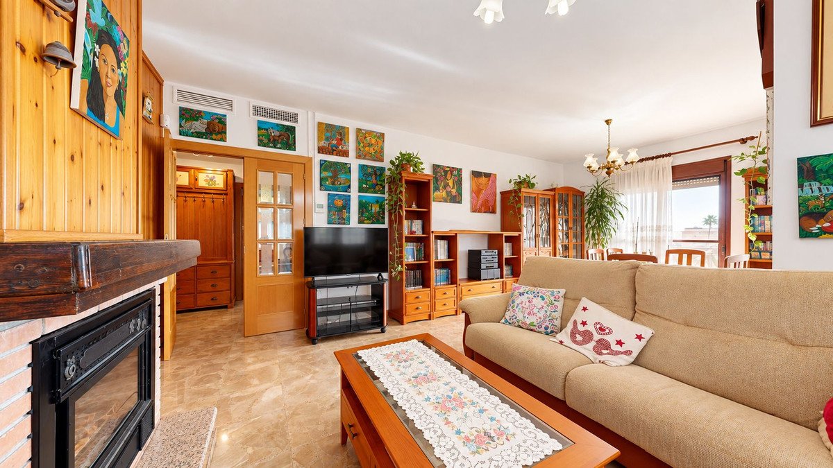 7 Bed Detached Villa in Benalmadena