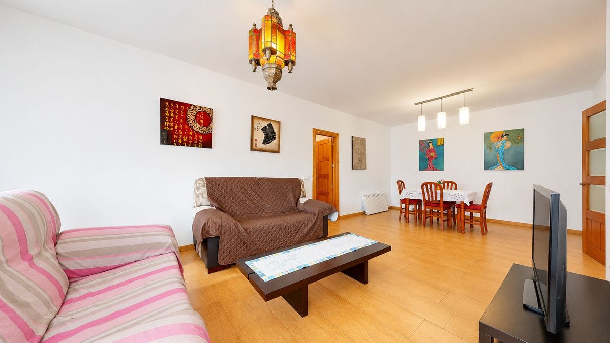 7 Bed Detached Villa in Benalmadena