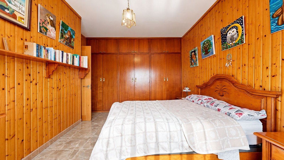 7 Bed Detached Villa in Benalmadena
