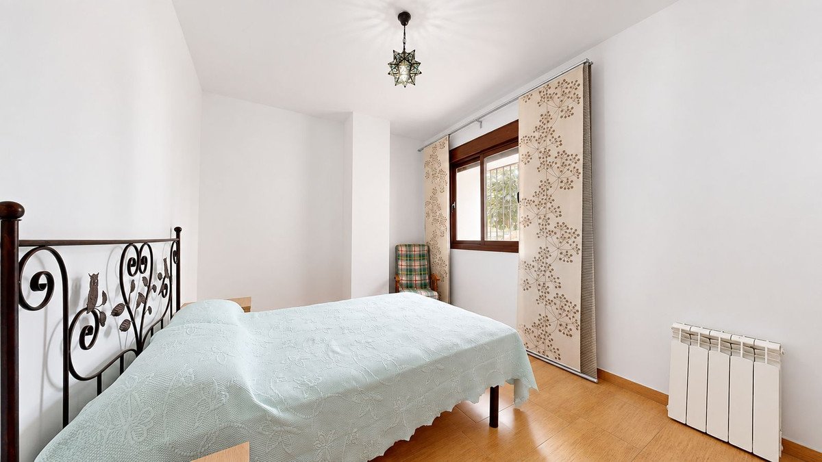 7 Bed Detached Villa in Benalmadena