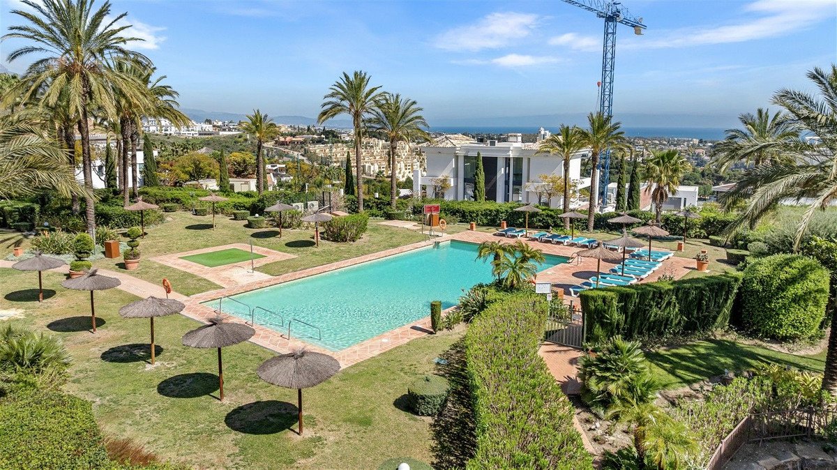 4 Bed Penthouse Duplex in Los Flamingos
