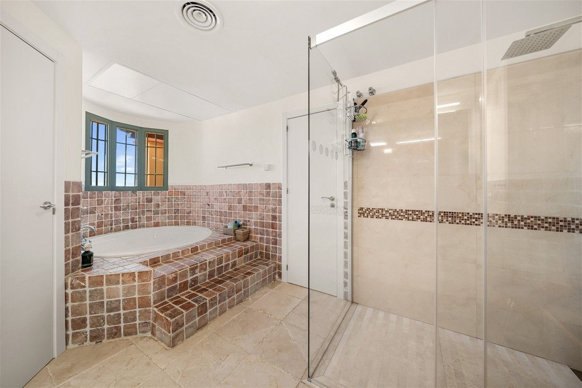 4 Bed Penthouse Duplex in Los Flamingos