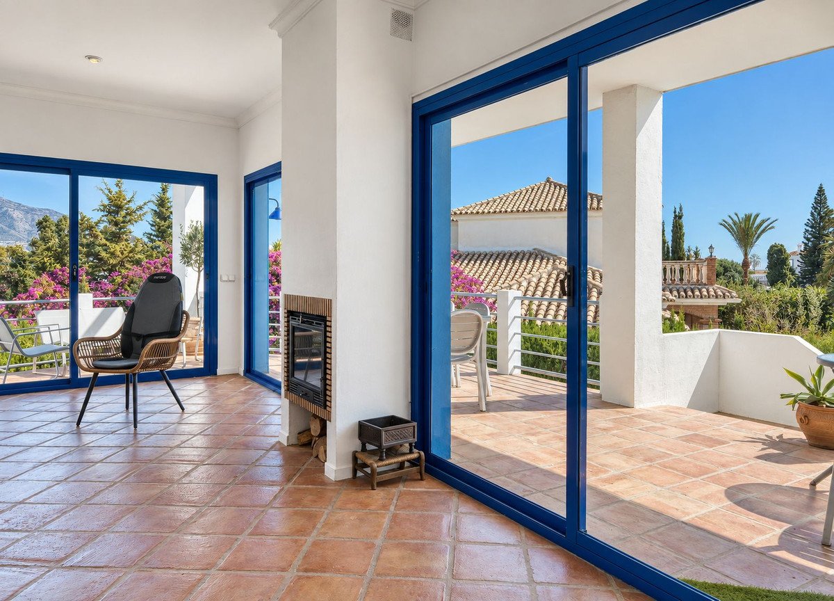 4 Bed Detached Villa in Cerros del Aguila