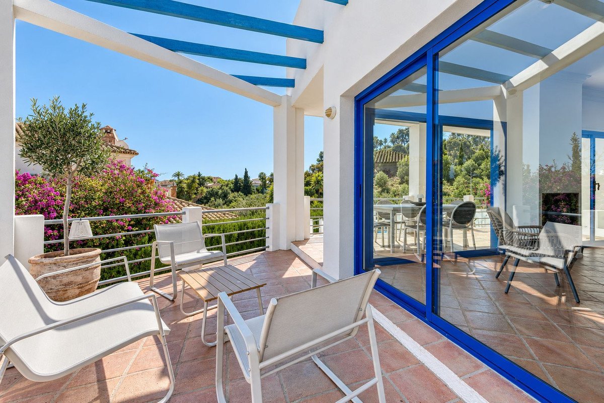 4 Bed Detached Villa in Cerros del Aguila