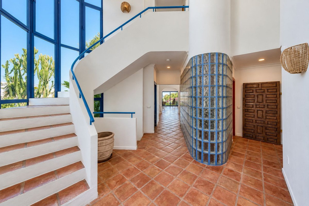4 Bed Detached Villa in Cerros del Aguila
