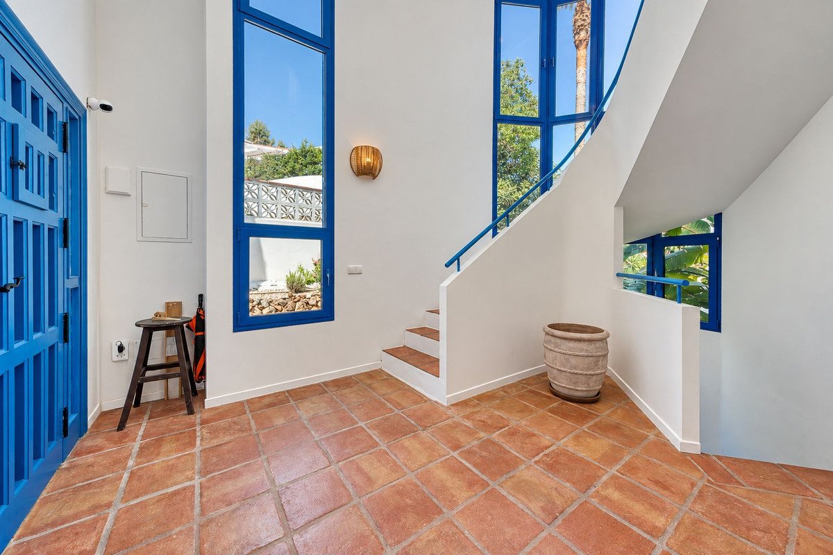 4 Bed Detached Villa in Cerros del Aguila