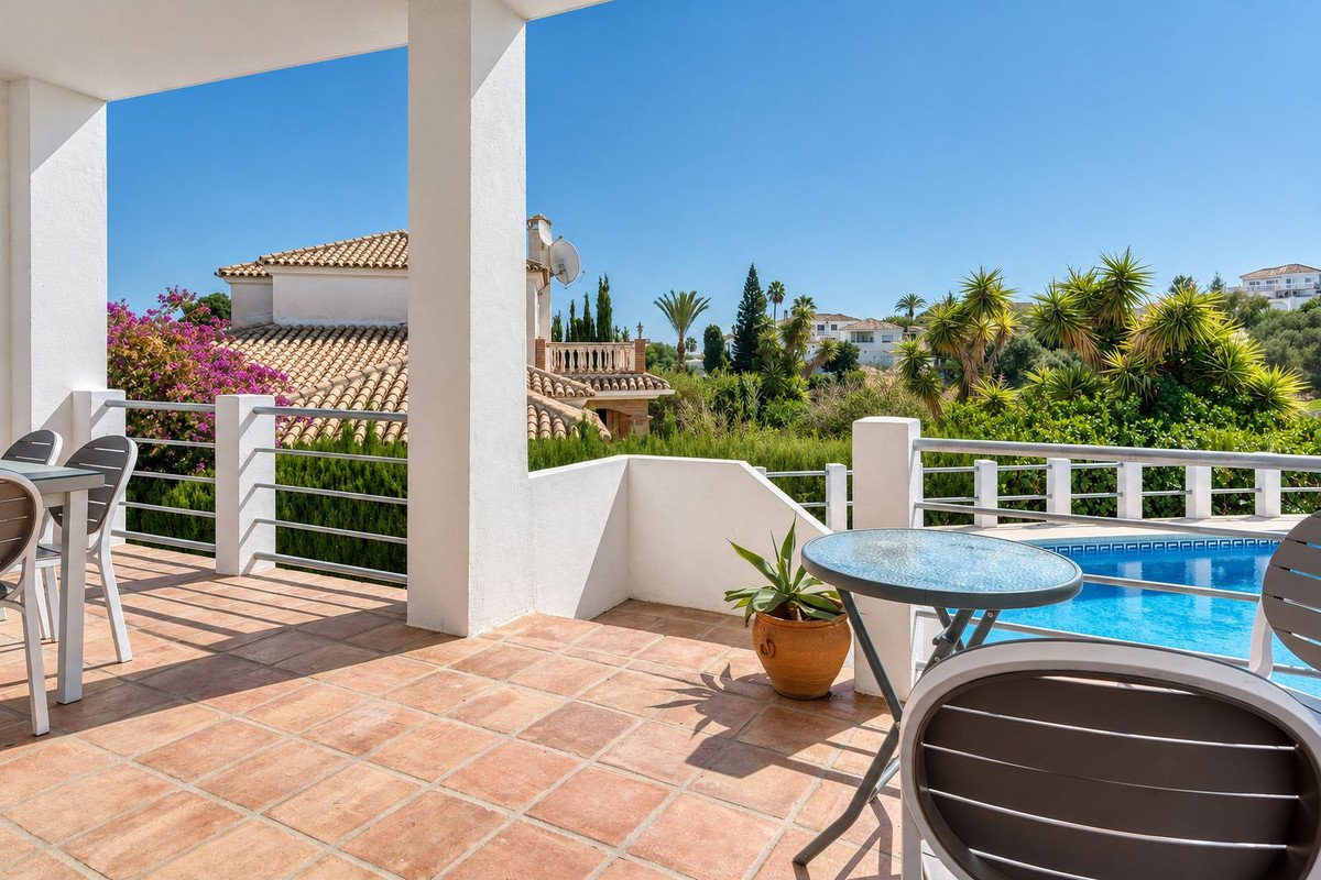 4 Bed Detached Villa in Cerros del Aguila