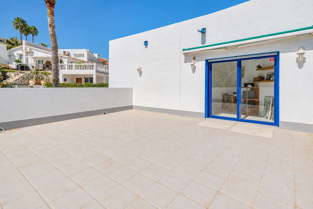 4 Bed Detached Villa in Cerros del Aguila