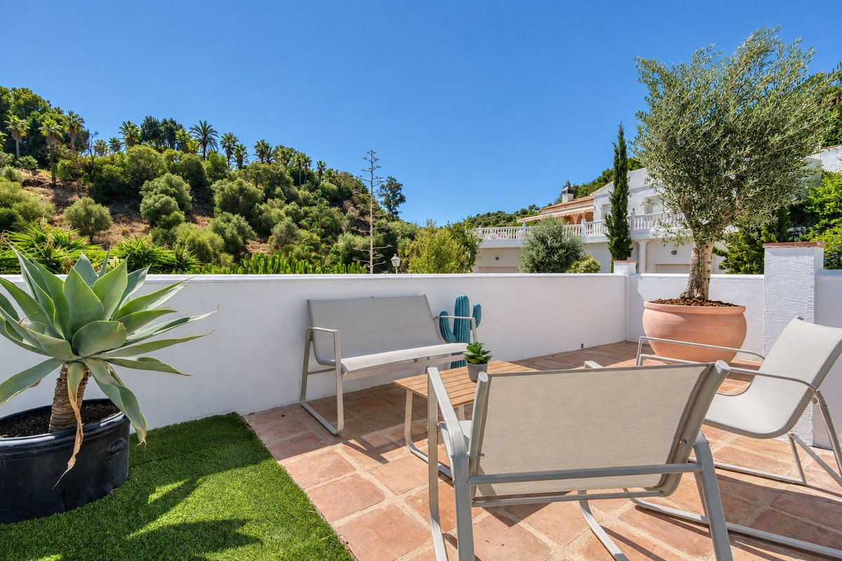 4 Bed Detached Villa in Cerros del Aguila