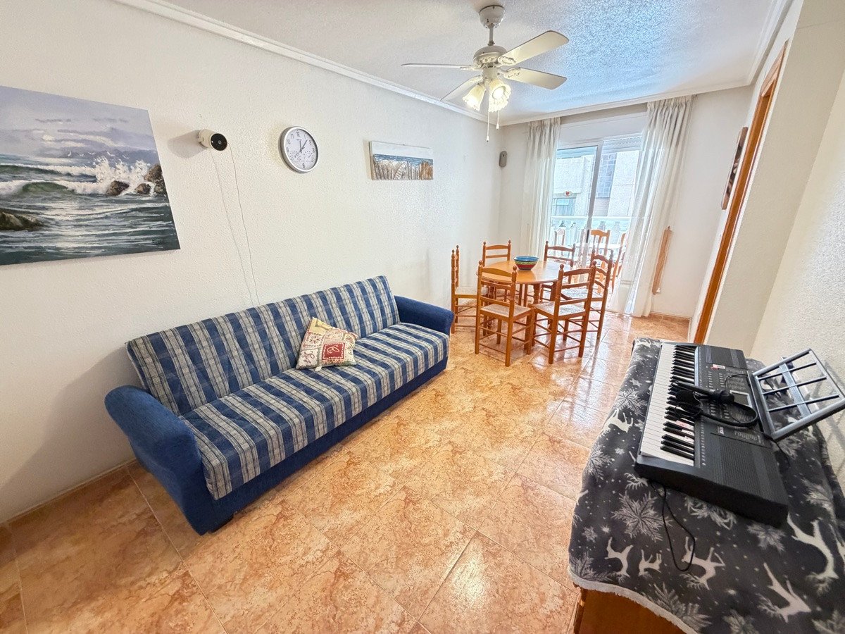 2 Bed Ground Floor Apartment in Torrevieja