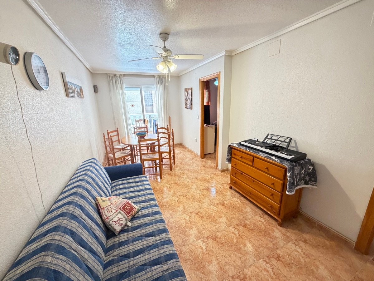 2 Bed Ground Floor Apartment in Torrevieja
