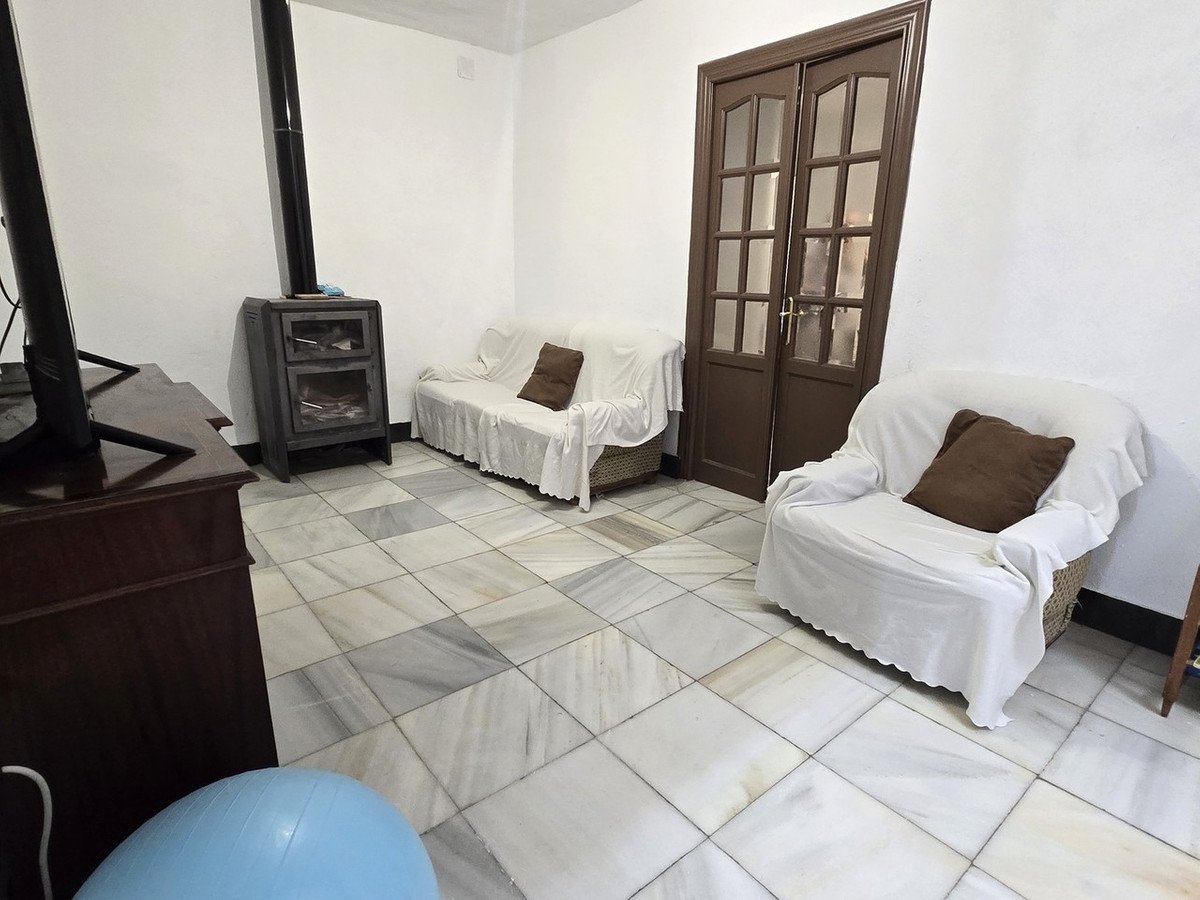 7 Bed Townhouse in Macael