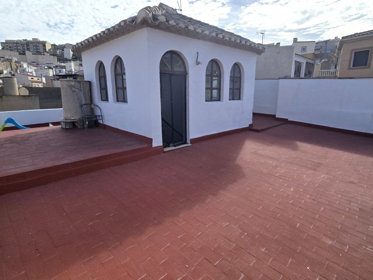 7 Bed Townhouse in Macael