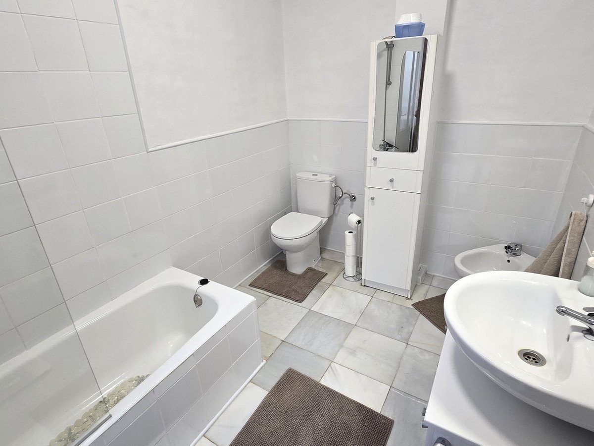7 Bed Townhouse in Macael
