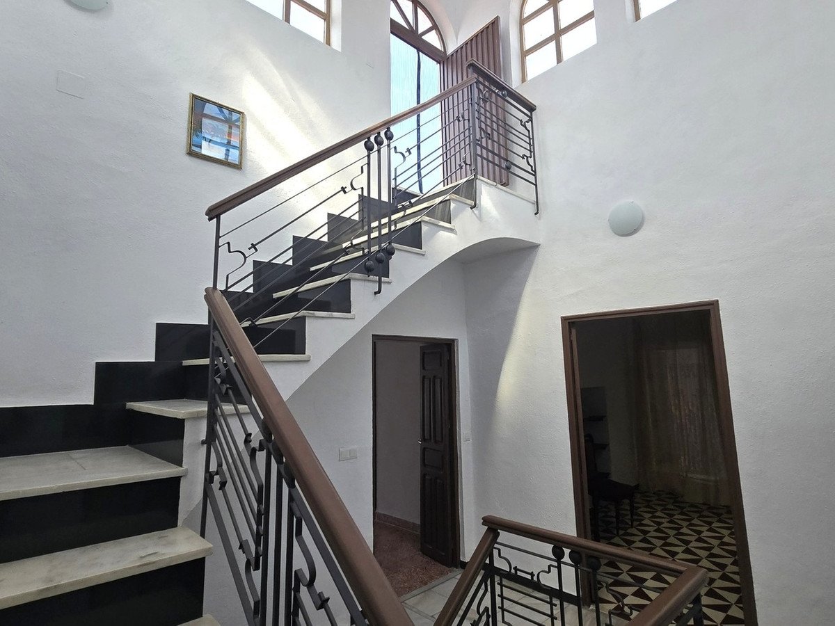 7 Bed Townhouse in Macael