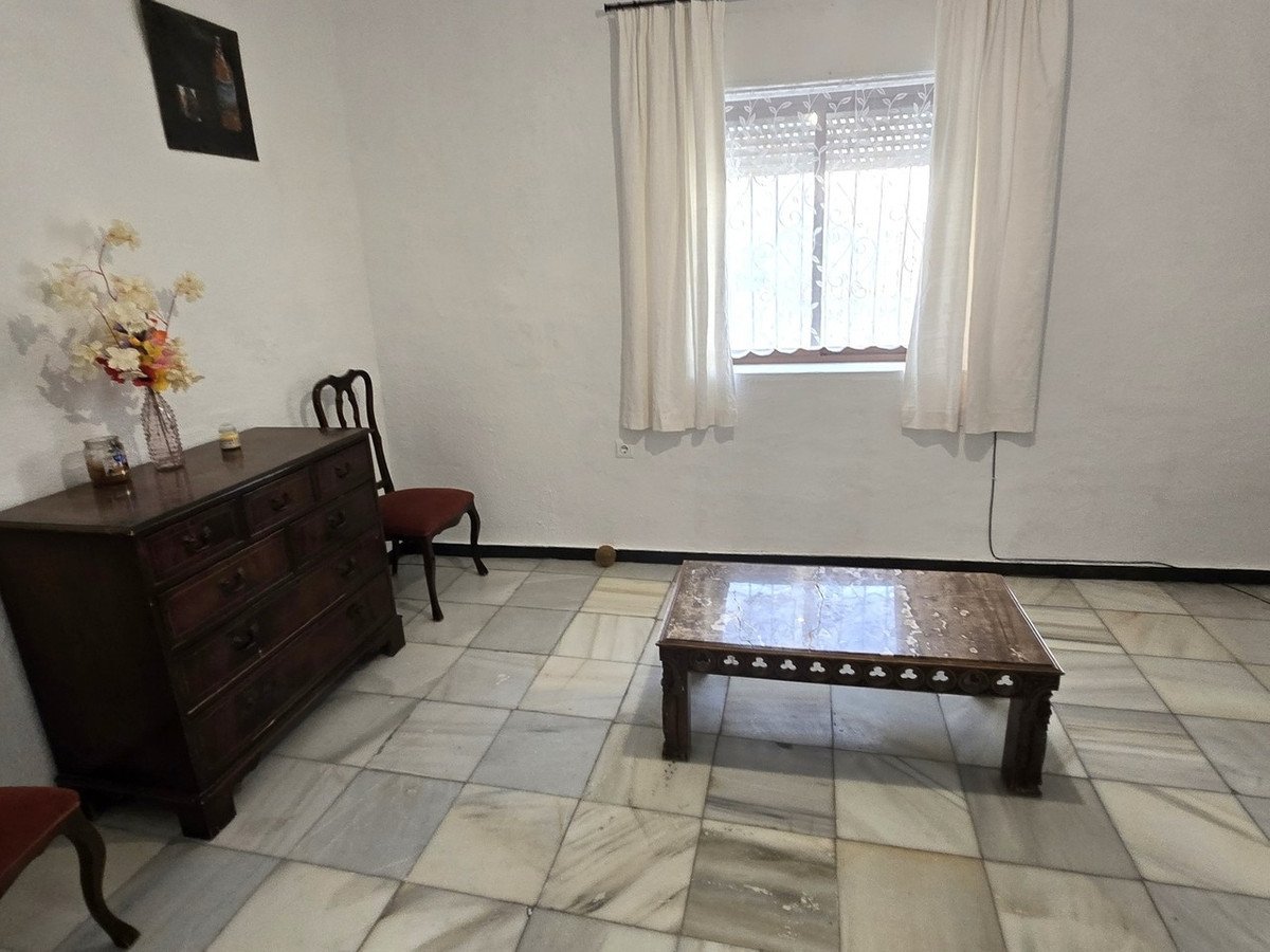7 Bed Townhouse in Macael