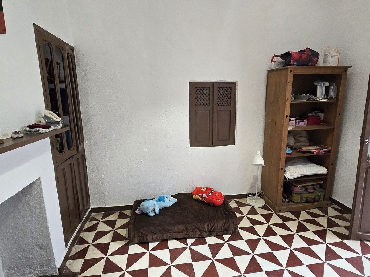 7 Bed Townhouse in Macael