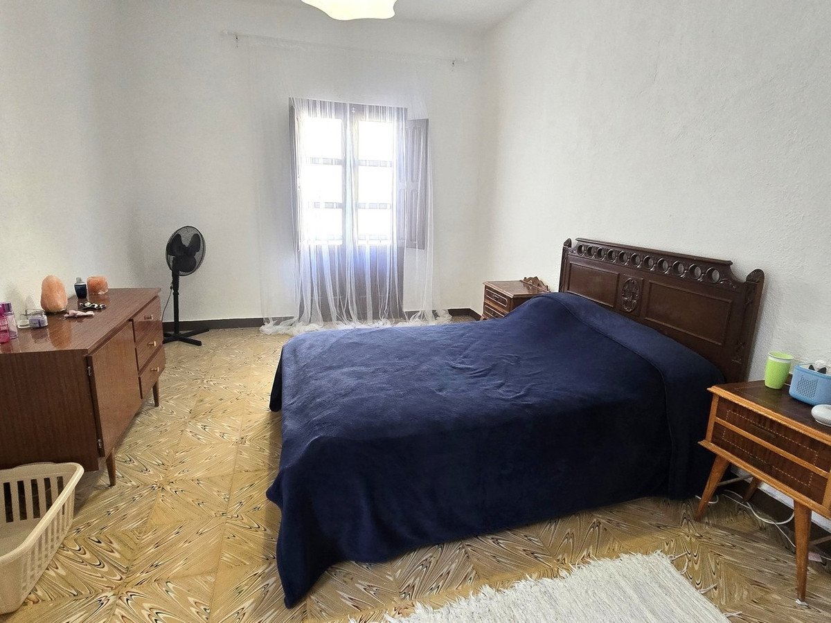 7 Bed Townhouse in Macael