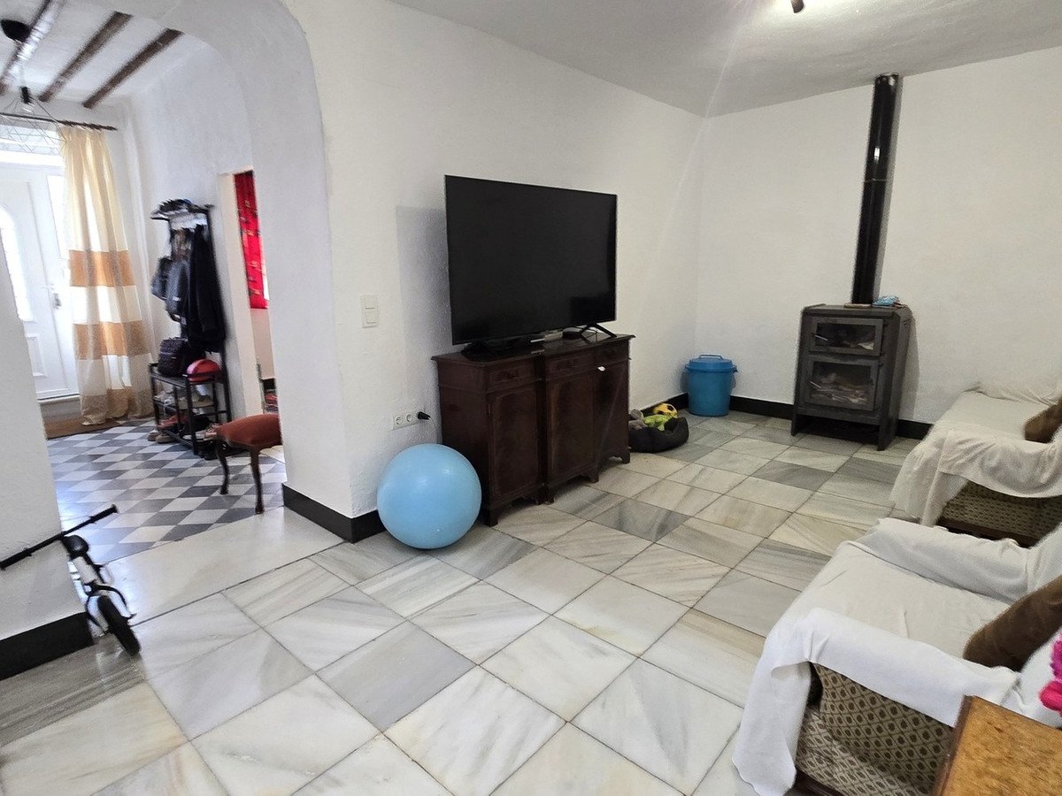 7 Bed Townhouse in Macael