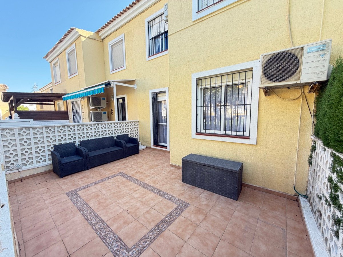 2 Bed Ground Floor Apartment in Villamartin