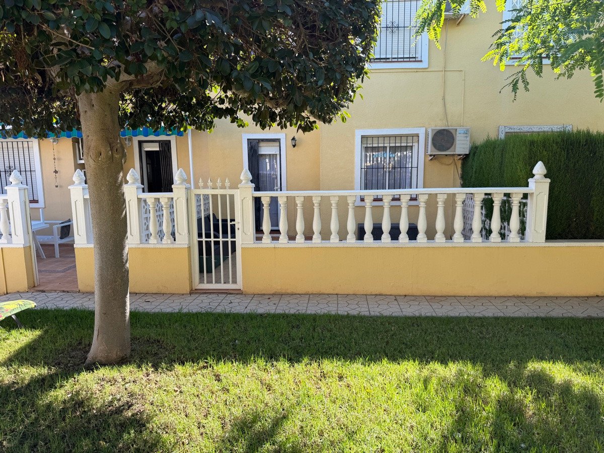 2 Bed Ground Floor Apartment in Villamartin