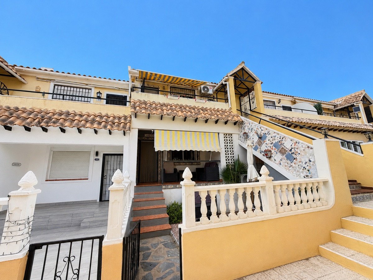 2 Bed Ground Floor Apartment in Villamartin