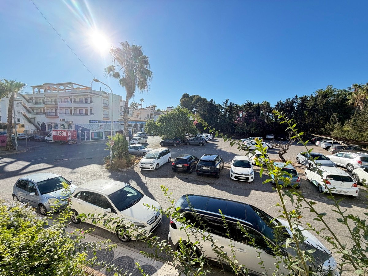 2 Bed Ground Floor Apartment in Villamartin