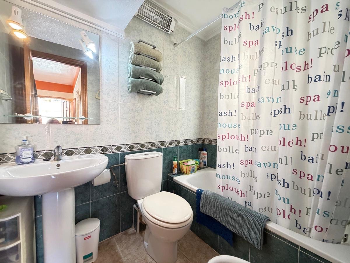 3 Bed Ground Floor Apartment in Lomas de Cabo Roig