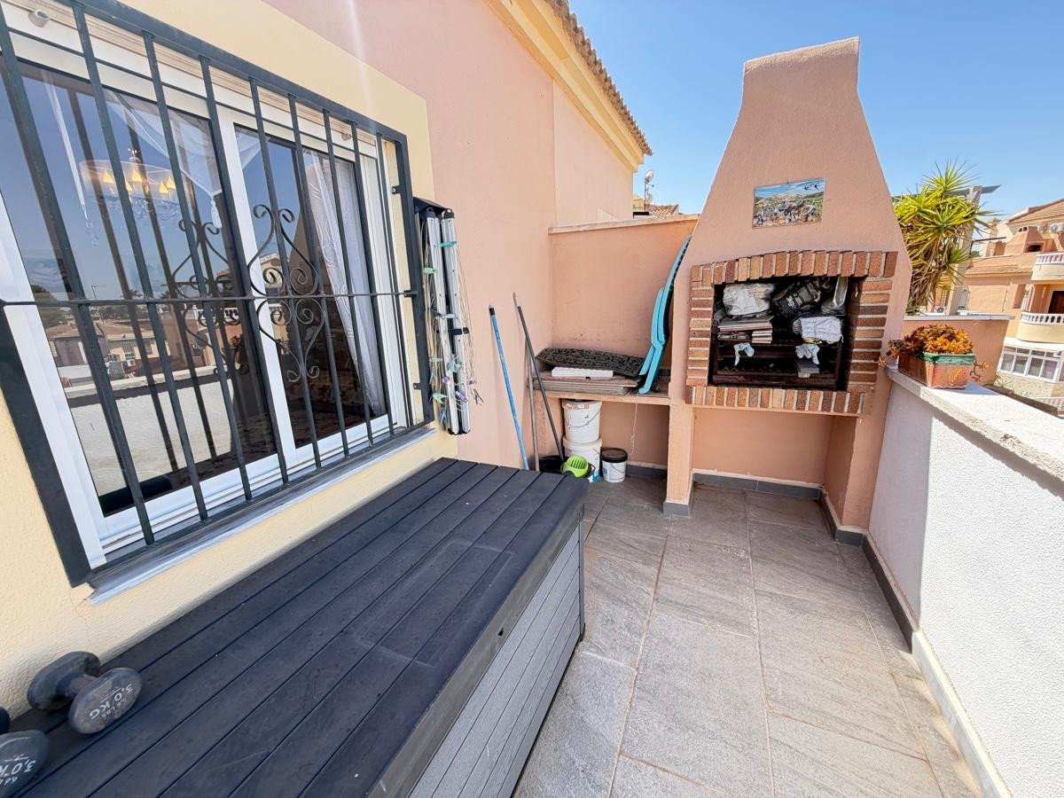 3 Bed Ground Floor Apartment in Lomas de Cabo Roig