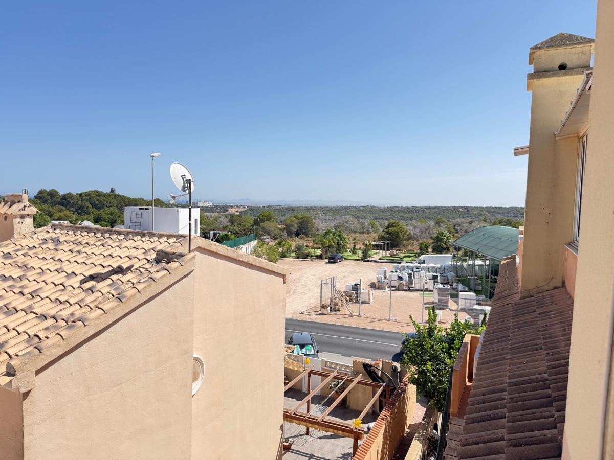 3 Bed Ground Floor Apartment in Lomas de Cabo Roig