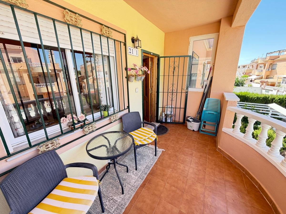 3 Bed Ground Floor Apartment in Lomas de Cabo Roig