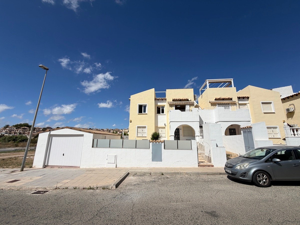 2 Bed Ground Floor Apartment in Villamartin