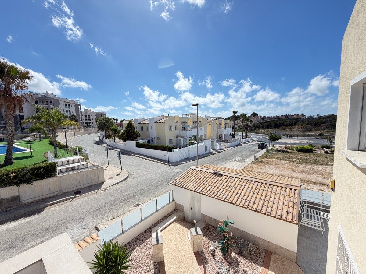 2 Bed Ground Floor Apartment in Villamartin