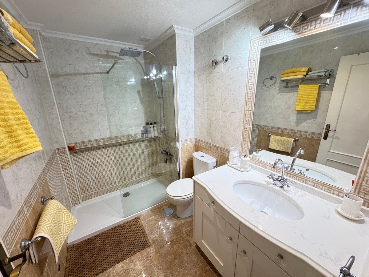 2 Bed Ground Floor Apartment in Cabo Roig