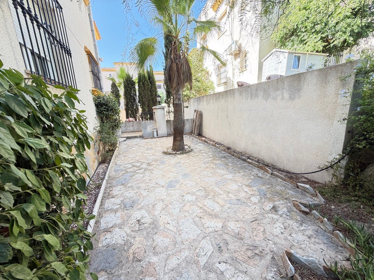 2 Bed Ground Floor Apartment in Las Ramblas Golf