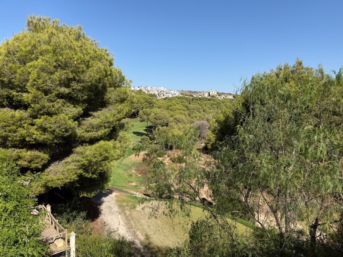 2 Bed Ground Floor Apartment in Las Ramblas Golf