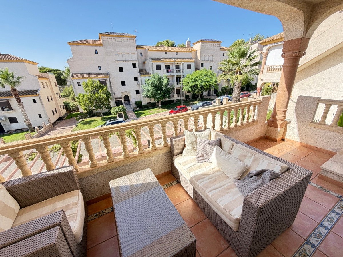 2 Bed Ground Floor Apartment in Las Ramblas Golf