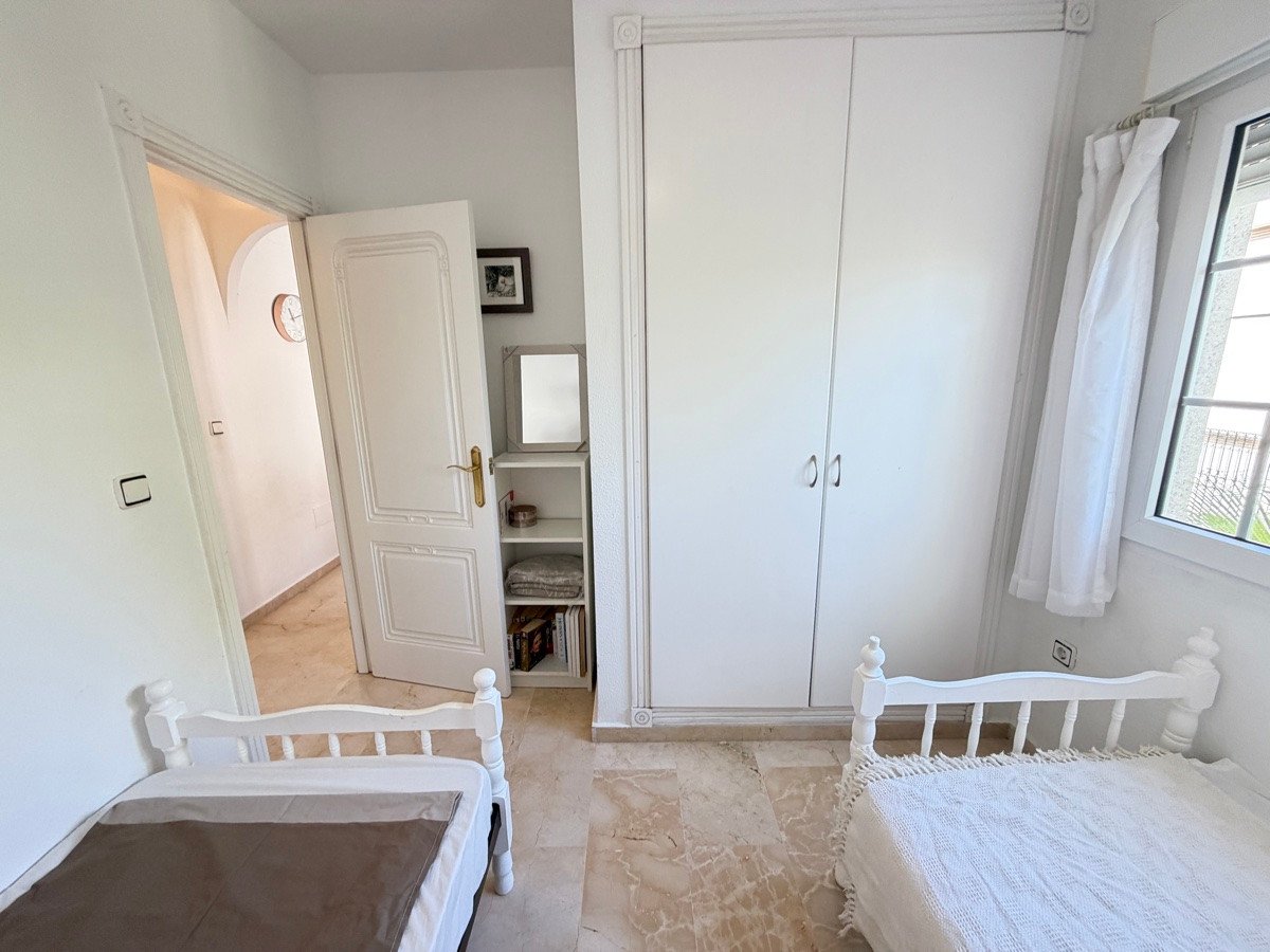 2 Bed Ground Floor Apartment in Las Ramblas Golf