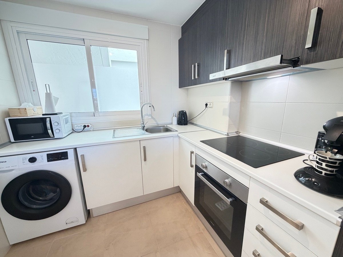 2 Bed Ground Floor Apartment in Lomas de Cabo Roig